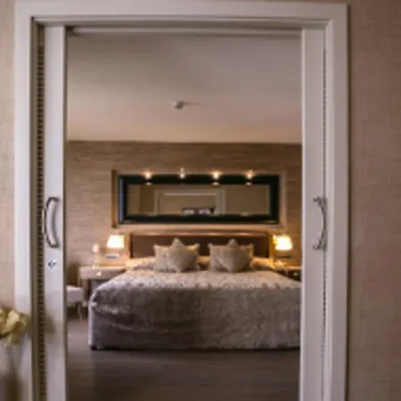 Hotel Elegance International