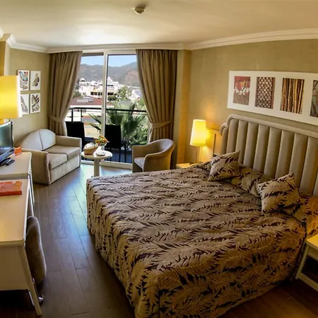 Elegance International Hotel