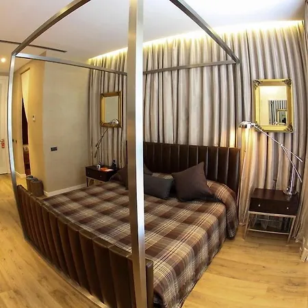Elegance International Marmaris