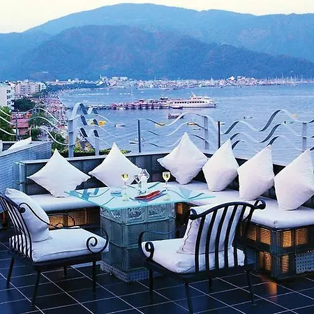 Elegance International Hotel 5*