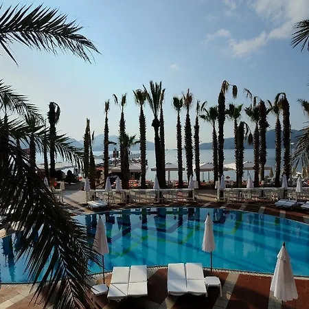 Elegance International Hotel 5*