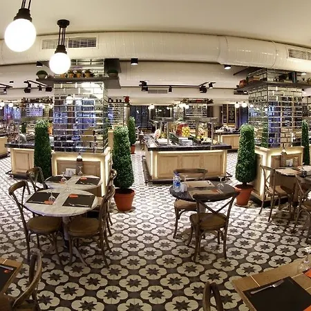 Elegance International 5*